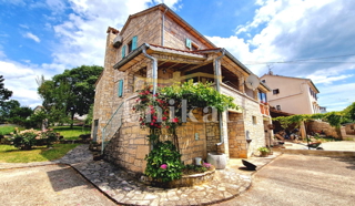 Casa in pietra ristrutturata